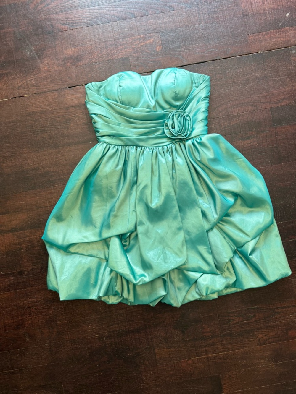Strapless homecoming dress with a Teal Bubble Hem